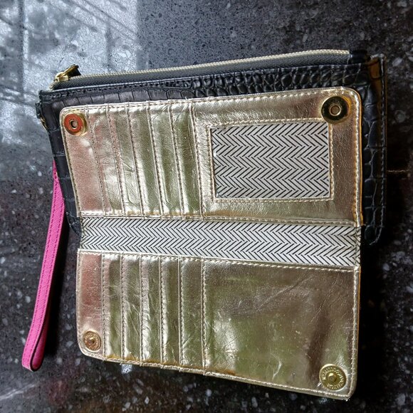 Steve Madden Wristlet Wallet - Picture 3 of 6